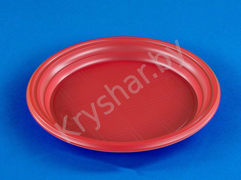 Тарелка диаметром 205 мм красного цвета